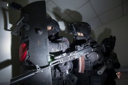 Два года на страже Арктики: СОБР Росгвардии «Варк» показал секреты подготовки на Ямале Два года на страже Арктики: СОБР Росгвардии «Варк» показал секреты подготовки на Ямале