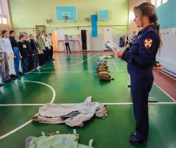 Росгвардейцы провели Урок безопасности в Подмосковье Росгвардейцы провели Урок безопасности в Подмосковье