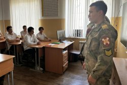 Курсанты Новосибирского военного института Росгвардии провели профориентационное занятие с грозненскими школьниками Курсанты Новосибирского военного института Росгвардии провели профориентационное занятие с грозненскими школьниками