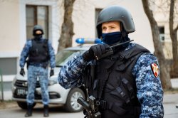 В Великом Новгороде росгвардейцы задержали женщину, находящуюся в розыске В Великом Новгороде росгвардейцы задержали женщину, находящуюся в розыске