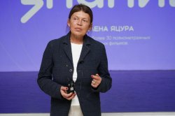 «Публика ищет возможность сопереживать»: Елена Яцура обсудила фильм «Почтарь» с жителями Сургута «Публика ищет возможность сопереживать»: Елена Яцура обсудила фильм «Почтарь» с жителями Сургута