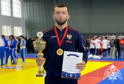 Росгвардеец из Дагестана завоевал «золото» Международного турнира по комплексному единоборству Росгвардеец из Дагестана завоевал «золото» Международного турнира по комплексному единоборству