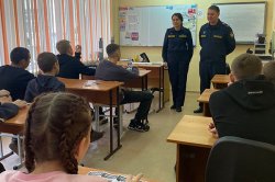 Сотрудники ИК-31 рассказали школьникам о последствиях противоправных деяний Сотрудники ИК-31 рассказали школьникам о последствиях противоправных деяний