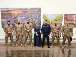 Росгвардейцы посетили открытие выставки известного художника в Грозном  Росгвардейцы посетили открытие выставки известного художника в Грозном