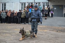 Для учащихся средней школы №139 г. Красноярска сотрудники Управления по конвоированию организовали «необычное» профориентационное мероприятие Для учащихся средней школы №139 г. Красноярска сотрудники Управления по конвоированию организовали «необычное» профориентационное мероприятие