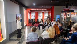 Школьники прочли стихи о войне в Музее Победы Школьники прочли стихи о войне в Музее Победы