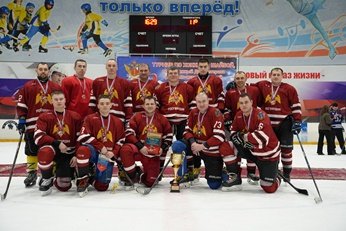 Ульяновские росгвардейцы одержали победу в турнире по хоккею среди силовиков региона Ульяновские росгвардейцы одержали победу в турнире по хоккею среди силовиков региона