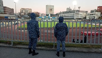В Ульяновске сотрудники Росгвардии обеспечили безопасность во время футбольного матча В Ульяновске сотрудники Росгвардии обеспечили безопасность во время футбольного матча