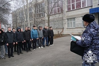 Ульяновские росгвардейцы открыли двери для будущих защитников Родины Ульяновские росгвардейцы открыли двери для будущих защитников Родины