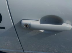 По материалам транспортной полиции Южного Урала перед судом предстанет водитель, который умышленное повредил чужой автомобиль на привокзальной площади По материалам транспортной полиции Южного Урала перед судом предстанет водитель, который умышленное повредил чужой автомобиль на привокзальной площади