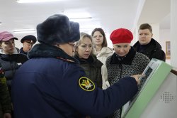 Профессорско-преподавательский десант ученых Сибирского федерального университета и Сибирского юридического института МВД России посетил ИК-17 Профессорско-преподавательский десант ученых Сибирского федерального университета и Сибирского юридического института МВД России посетил ИК-17