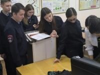 Погружение в профессию: студенты колледжа побывали в гостях в уфимской транспортной полиции Погружение в профессию: студенты колледжа побывали в гостях в уфимской транспортной полиции