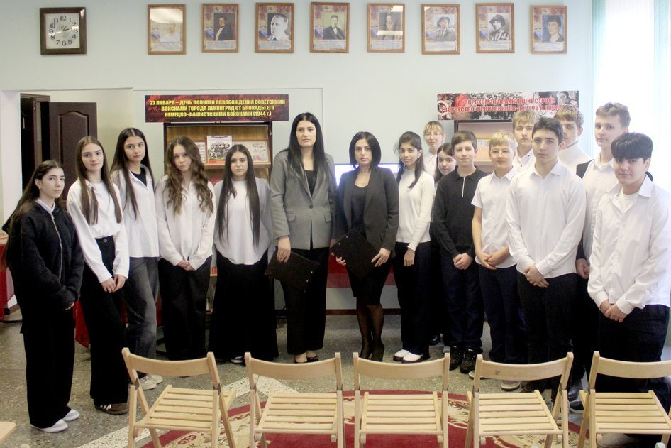 В грозненском соединении Росгвардии прошла патриотическая акция «Ленинград. Блокада. Подвиг»