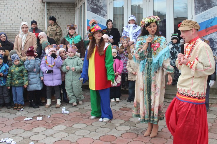 В грозненском соединении Росгвардии отпраздновали масленицу