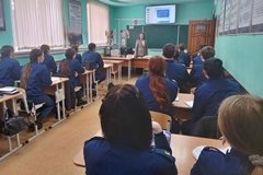 В Ульяновске транспортный полицейский провел для курсантов профилактический урок В Ульяновске транспортный полицейский провел для курсантов профилактический урок