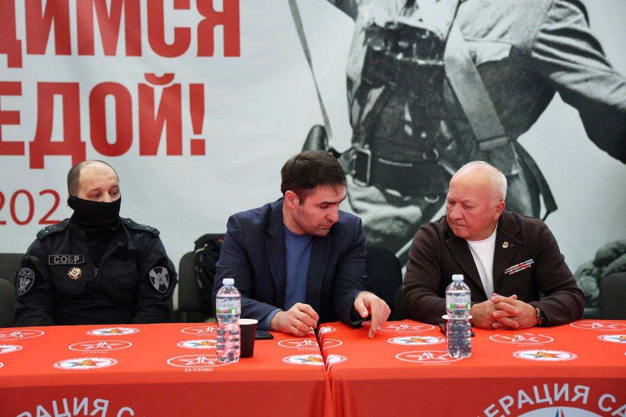 Сотрудники спецподразделения Росгвардии приняли участие в судействе турнира по самбо в Подмосковье