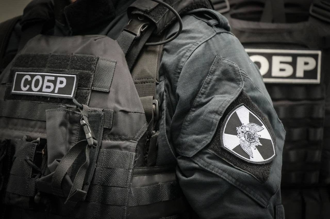 При содействии спецназа Росгвардии задержаны подозреваемые в вымогательстве в Подмосковье