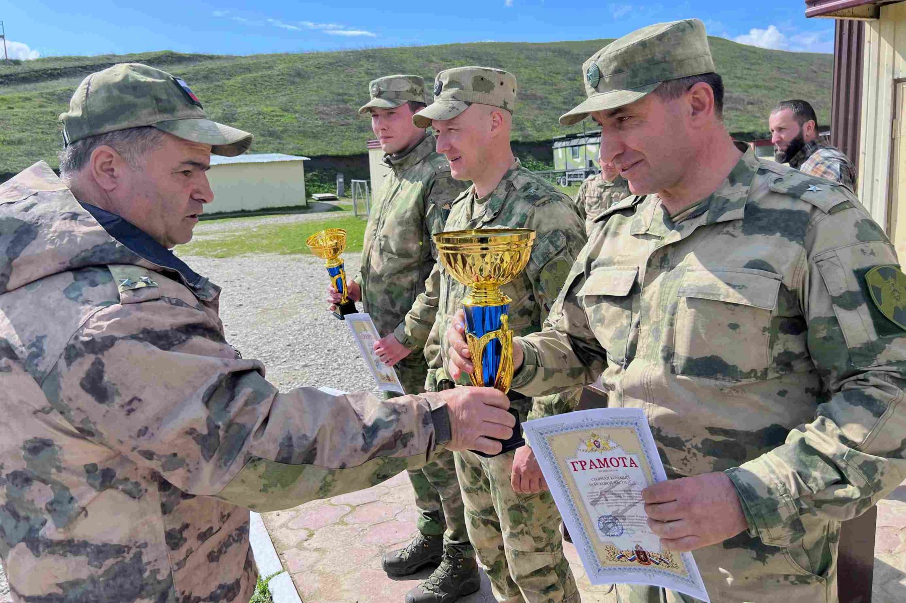 В грозненском соединении Росгвардии определили лучших стрелков