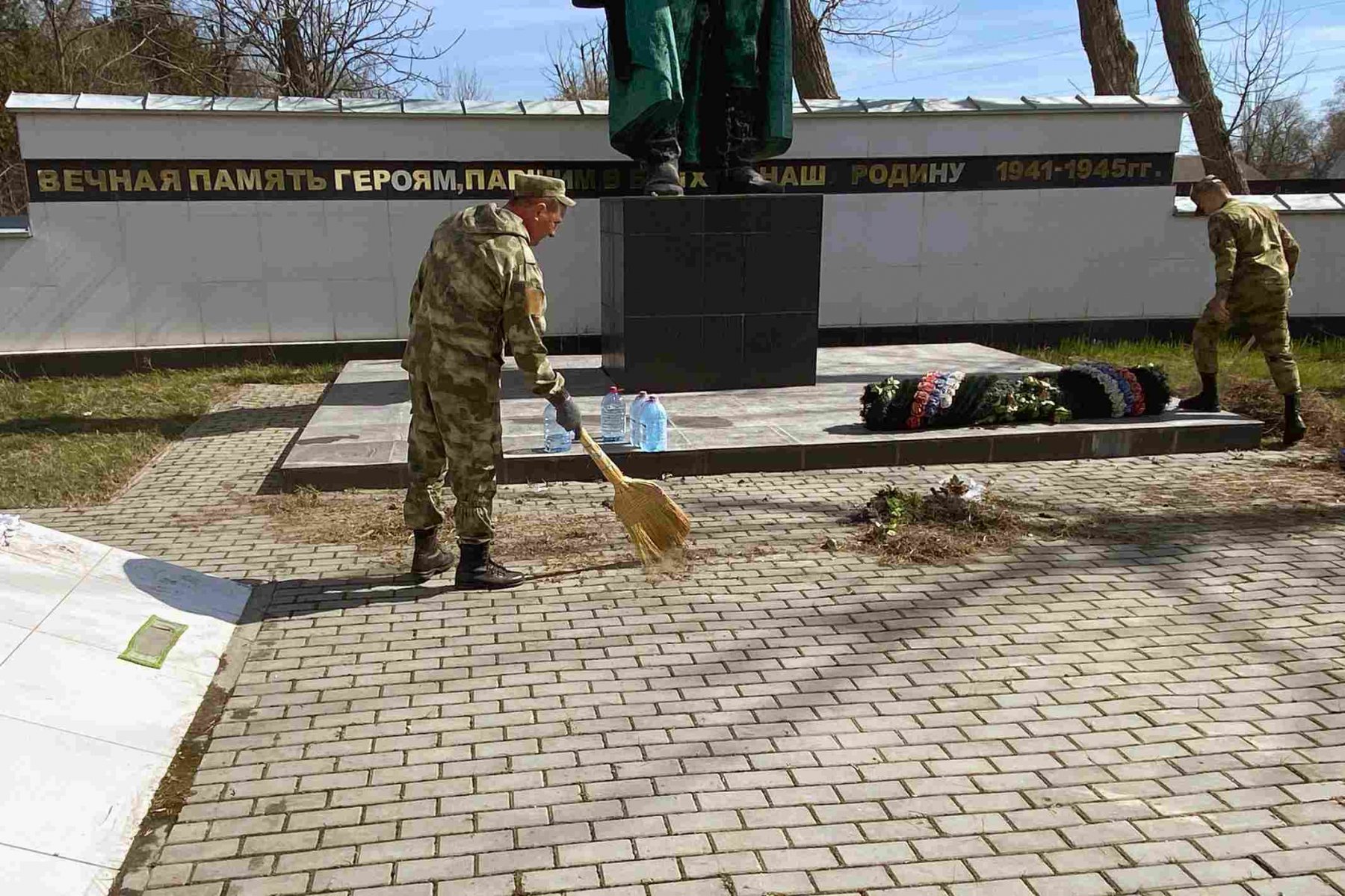 Офицер Росгвардии принял участие в праздновании годовщины присвоения Грозному почетного звания «Город воинской славы»