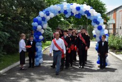 В Грозном состоялся Последний звонок для выпускников школы Росгвардии В Грозном состоялся Последний звонок для выпускников школы Росгвардии