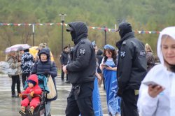 Безопасность гостей этнофестиваля обеспечили росгвардейцы на Колыме